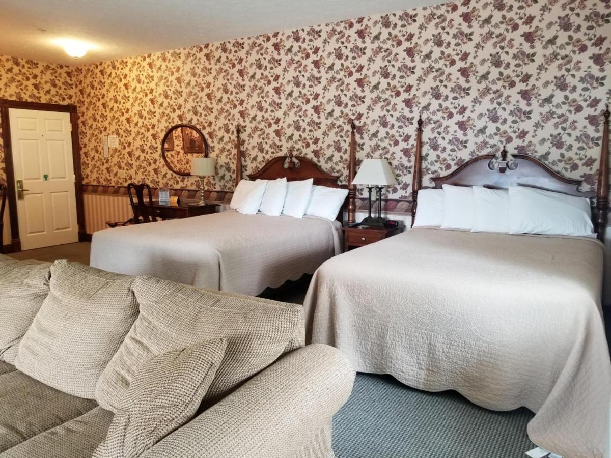 Inn At Amish Door Wilmot Екстер'єр фото