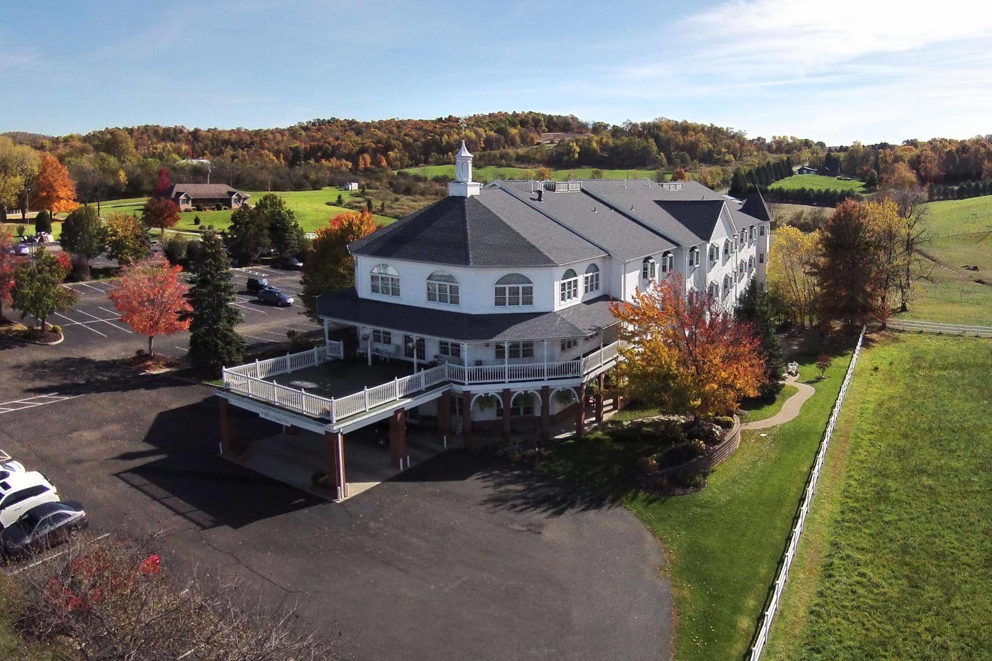 Inn At Amish Door Wilmot Екстер'єр фото